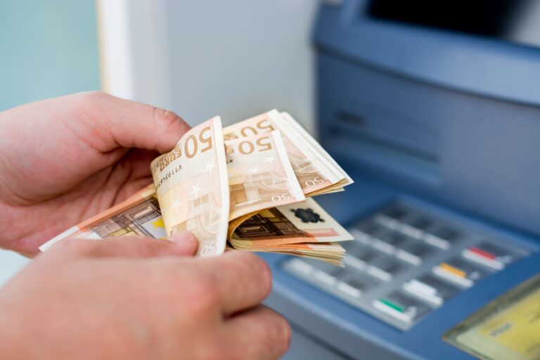 Los bancos: ¿Cómo funcionan? ¿Cómo ganan dinero?