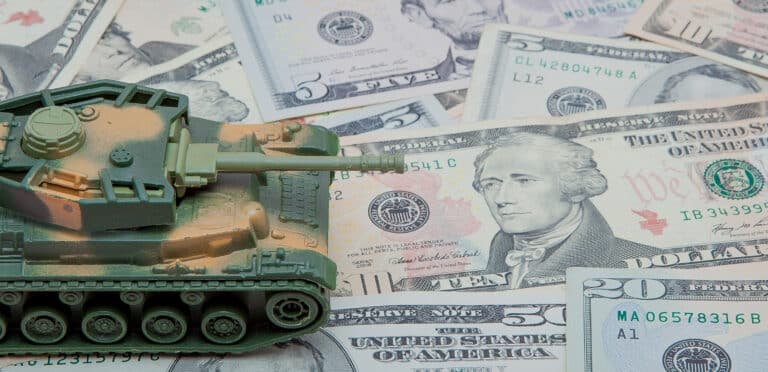 ¿Quién paga las guerras? ¿Cómo se financian?