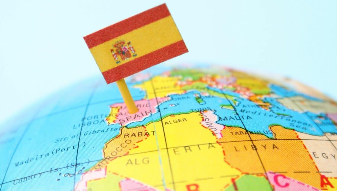 Los territorios menos conocidos de España, desde África hasta la Antártida